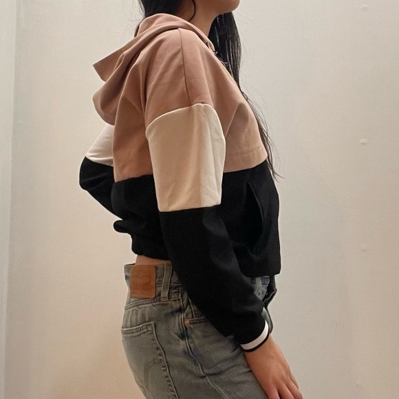🎀 Zara Cropped Hoodie Sweater | Women’s Size Medium
🎀 - Picture 5 of 14